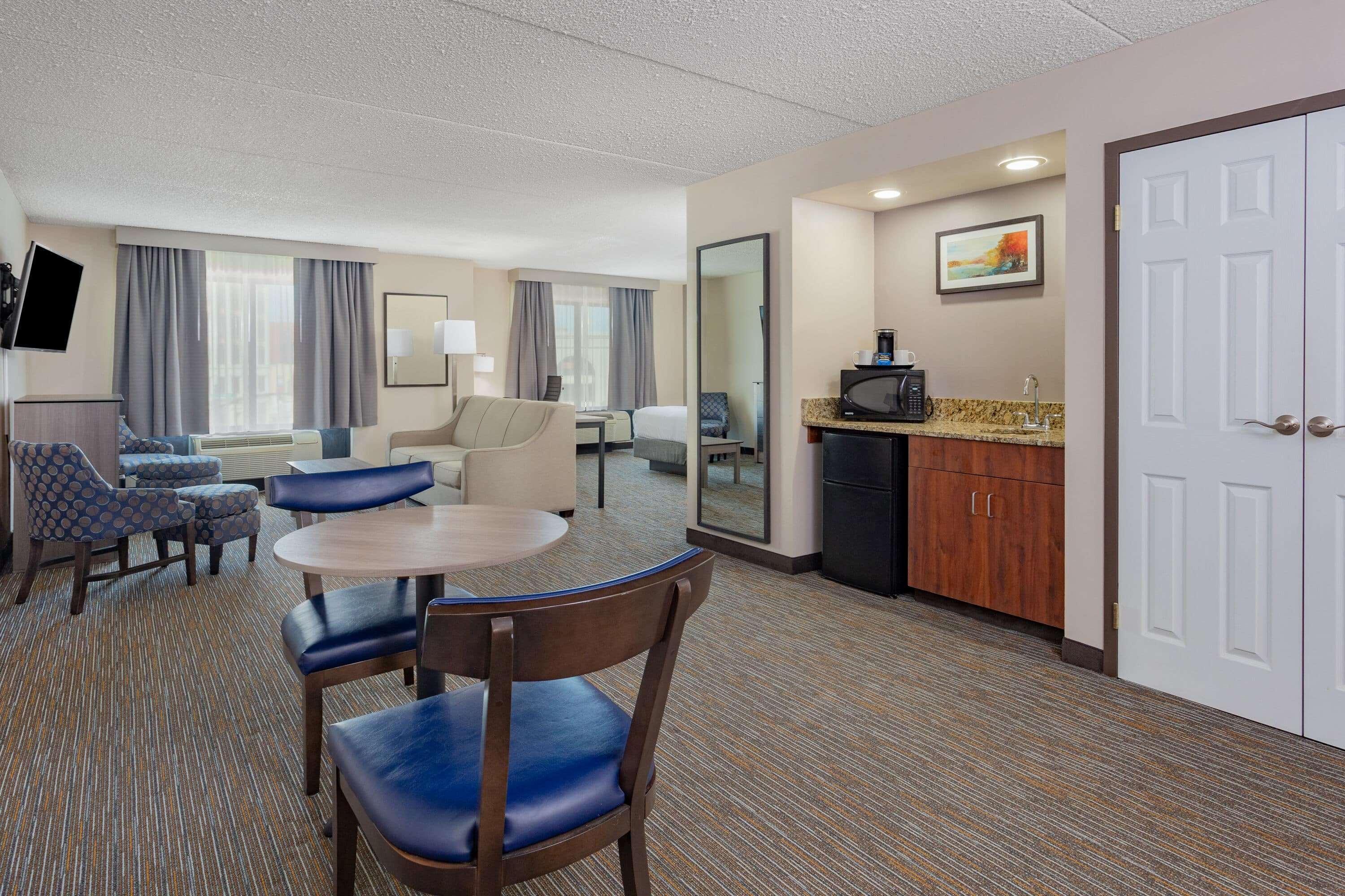 Wingate By Wyndham Lima Hotel Exterior photo
